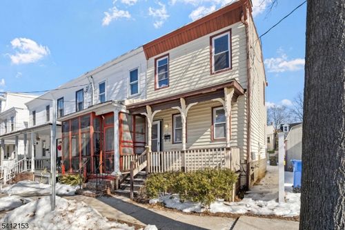 415 Wood St, Burlington City, NJ, 08016-4505 | Card Image