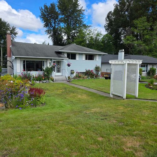 3057 Noel Dr, Burnaby, BC, V3J1J4 | Card Image