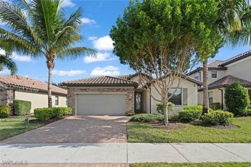 9409 Glenforest Dr, NAPLES, FL, 34120-5348 | Card Image