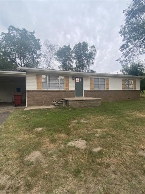 1610 W Frank St, Grand Saline, TX, 75140-2600 | Card Image