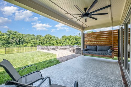 2050 Beamon Dr, Franklin, TN, 37064-1603 | Card Image