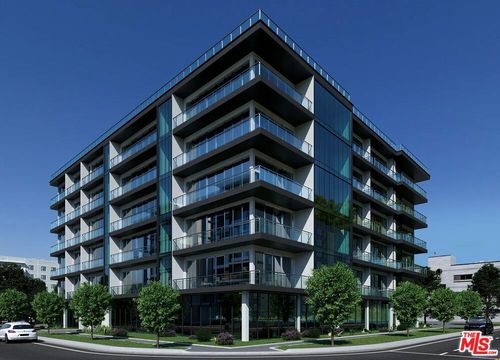 705 S Serrano Avenue, Los Angeles, CA, 90005 | Card Image