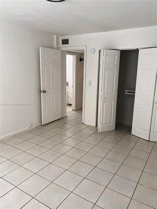 apt-102-1750 Nw 55th Ave, Lauderhill, FL, 33313-4862 | Card Image