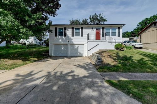 1604 N Emery St, Independence, MO, 64050-1979 | Card Image