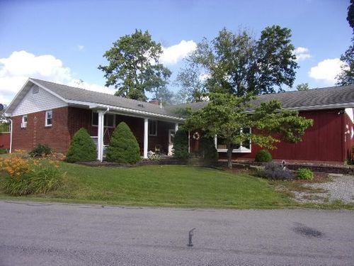 28 Graff Rd, Knox, PA, 16232-5002 | Card Image