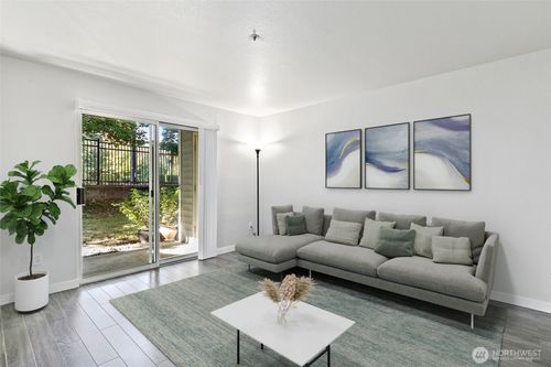 m103-7453 Newcastle Golf Club Rd, Newcastle, WA, 98059-3187 | Card Image