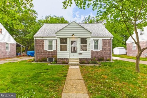 5 Dixie Dr, PENNS GROVE, NJ, 08069-2202 | Card Image