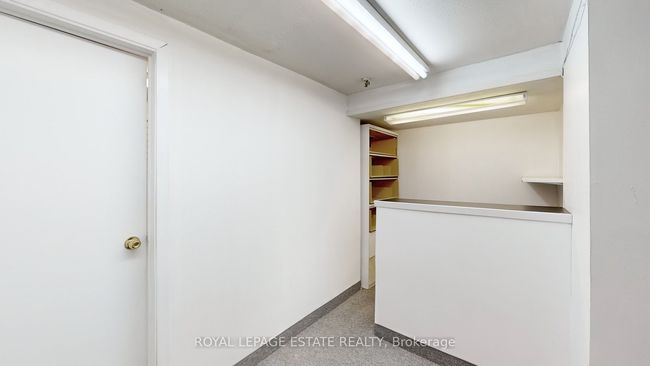 B101 - 2558 Danforth Ave, Home with 0 bedrooms, 0 bathrooms and null parking in Toronto ON | Image 15