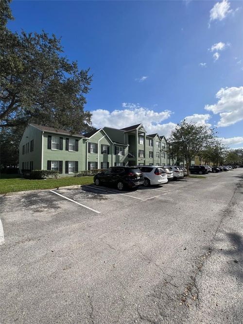 2035g-2035 Dixie Belle Dr, ORLANDO, FL, 32812-5386 | Card Image