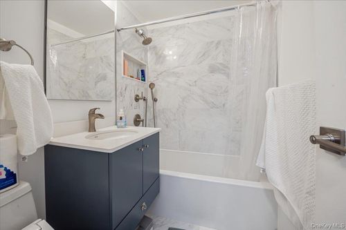 apt-1d-900 Midland Ave, Yonkers, NY, 10704-1049 | Card Image