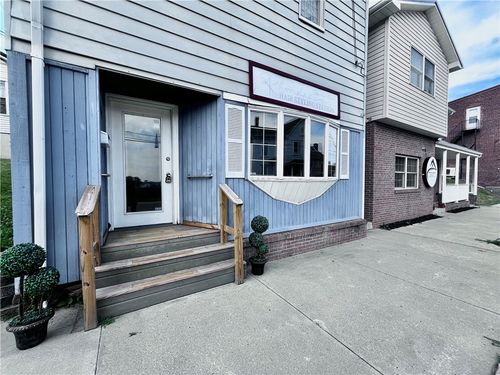 908 W Main St, Mount Pleasant, PA, 15666-1732 | Card Image