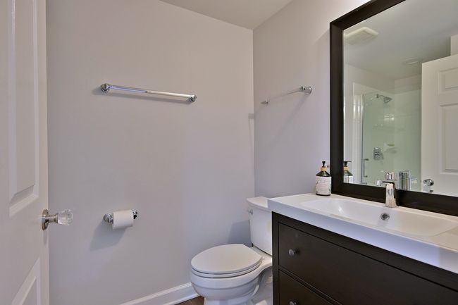 UNIT-201 - 210 N Addison Ave, Condo with 2 bedrooms, 2 bathrooms and 2 parking in Elmhurst IL | Image 10