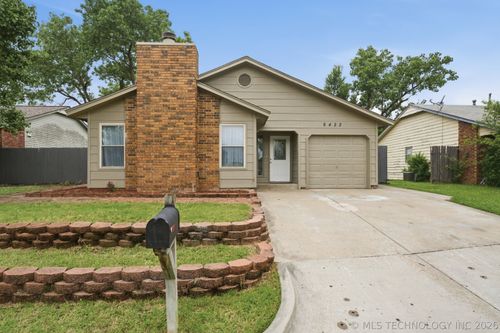 8422 N 116th East Ave, Owasso, OK, 74055-2166 | Card Image