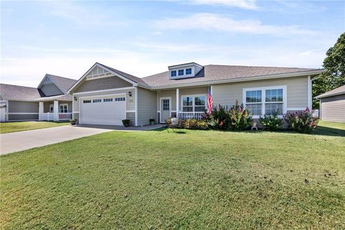 1722 S Willow St, Ottawa, KS, 66067-3862 | Card Image