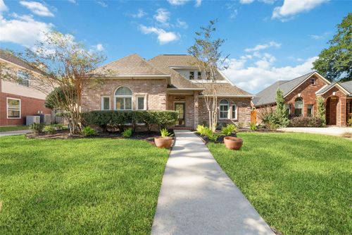 6306 Castle Lane Dr, Houston, TX, 77066-3918 | Card Image