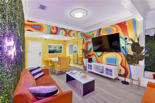 5627 Nw 9th Ave, Miami, FL, 33127-1413 | Card Image