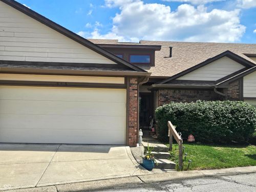 563 Cielo Vista Ct, Greenwood, IN, 46143-1712 | Card Image