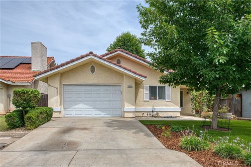 8868 N Chance Ave, Fresno, CA, 93720-1947 | Card Image