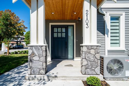2103 E 33rd Ave, Vancouver, BC, V5N3E9 | Card Image