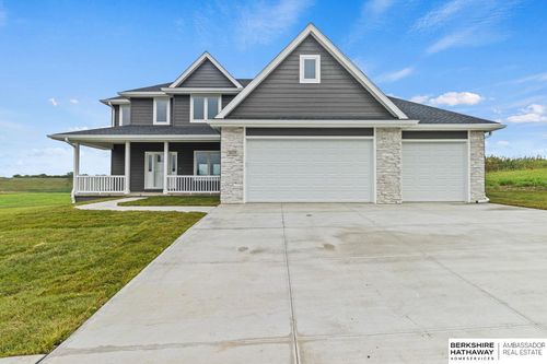 3025 Southern Hills Dr, Blair, NE, 68008 | Card Image