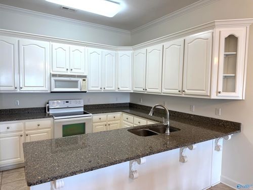 204-6122 Bay Hill Dr, Athens, AL, 35611 | Card Image