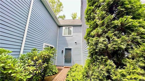 25-25 Farmington Meadow Dr, Farmington, CT, 06032-2041 | Card Image