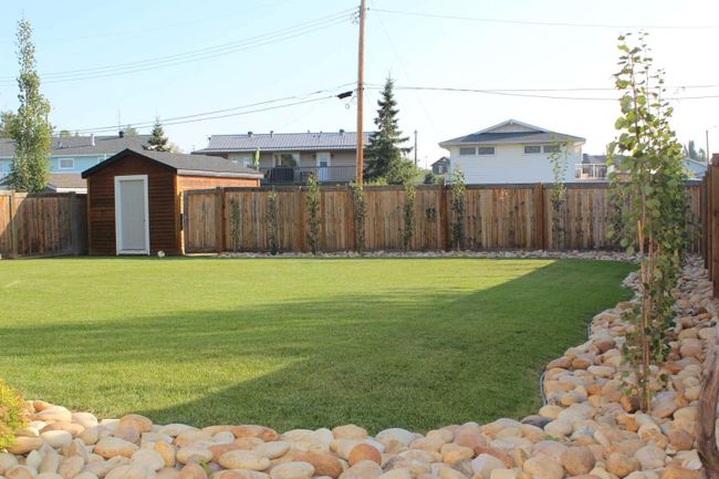 511 3rd Street, Home with 5 bedrooms, 3 bathrooms and 5 parking in Manning AB | Image 5