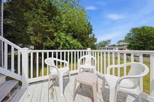 1001 Ocean Blvd, Hampton, NH, 03842-1437 | Card Image