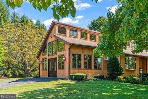 98 Willow St, MARYSVILLE, PA, 17053-9753 | Card Image