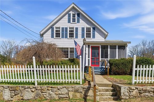 86 Mendon Rd, North Smithfield, RI, 02896-6918 | Card Image