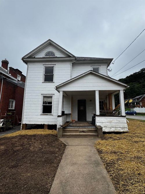 519 Center Avenue, Weston, WV, 26452 | Card Image