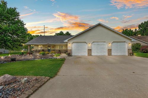 831 Browning Drive, SEYMOUR, WI, 54165 | Card Image