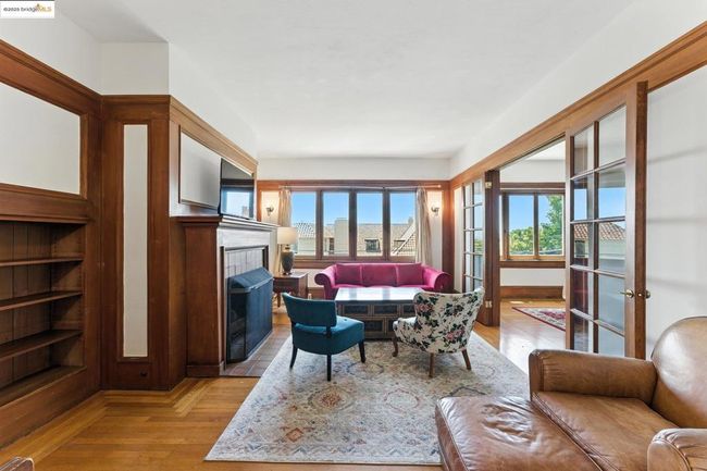 7 Panoramic Way, Condo with 2 bedrooms, 1 bathrooms and null parking in Berkeley CA | Image 8