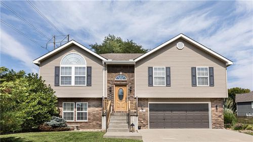 1508 Nw Pond Ave, Grain Valley, MO, 64029-7906 | Card Image