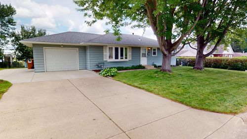 1402 Marie Ave, Albert Lea, MN, 56007-2261 | Card Image