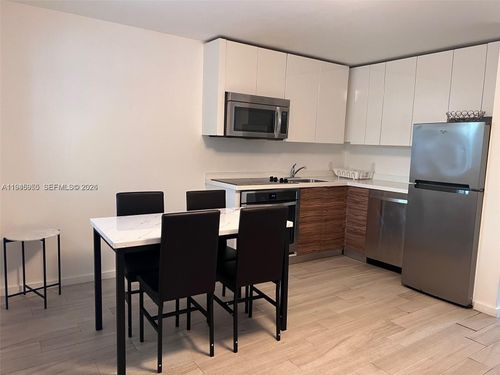 apt-103-820 15th St, Miami Beach, FL, 33139-0702 | Card Image