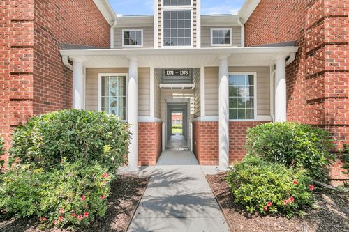 1377 Hopton Cir, Mount Pleasant, SC, 29466-8104 | Card Image