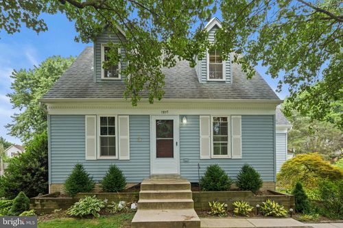 15117 Bernadette Ct, CHANTILLY, VA, 20151-1420 | Card Image