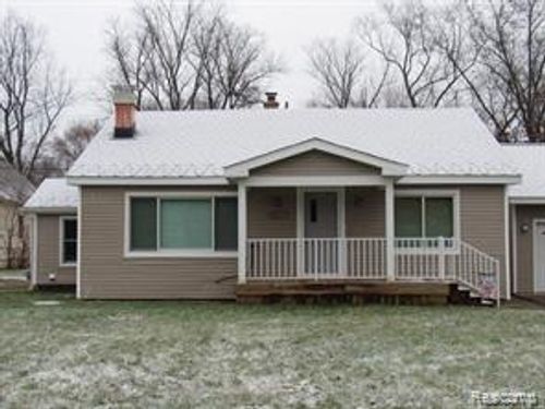 3139 Twinleaf St, Commerce Twp, MI, 48382-4264 | Card Image