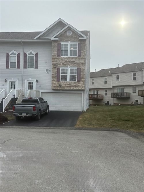 136 Manor View Dr, Manor, PA, 15665-9735 | Card Image