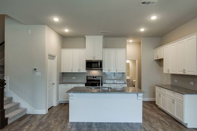 2213 Apex Dr, Townhouse with 3 bedrooms, 3 bathrooms and null parking in Flower Mound TX | Image 9