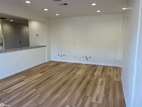 100 W 5th St, Carroll, IA, 51401-2756 | Card Image