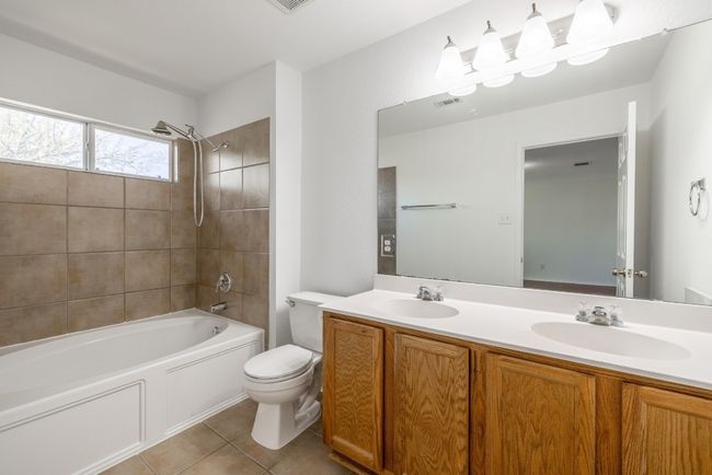 Primary Bathroom w/Double Vanity and New Rain Shower Head w/Extension | Image 18
