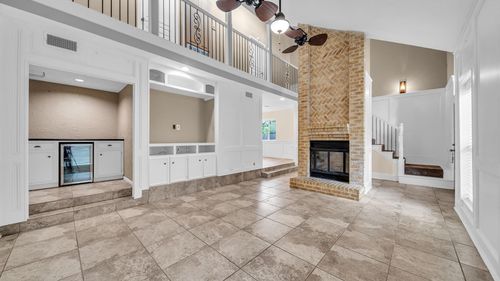 219 April Waters Dr W, Montgomery, TX, 77356-8837 | Card Image
