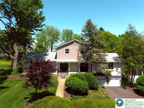 3523 Lindberg Ave, Allentown, PA, 18103-4520 | Card Image