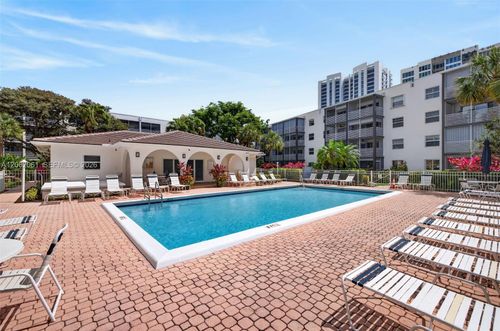 204-1541 S Ocean Blvd, Pompano Beach, FL, 33062-7431 | Card Image