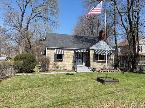 176 Willow Ave, Cornwall, NY, 12518-1369 | Card Image