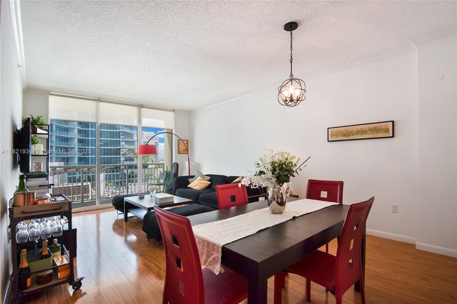 APT-626 - 2000 N Bayshore Dr, Condo with 1 bedrooms, 1 bathrooms and null parking in Miami FL | Image 4
