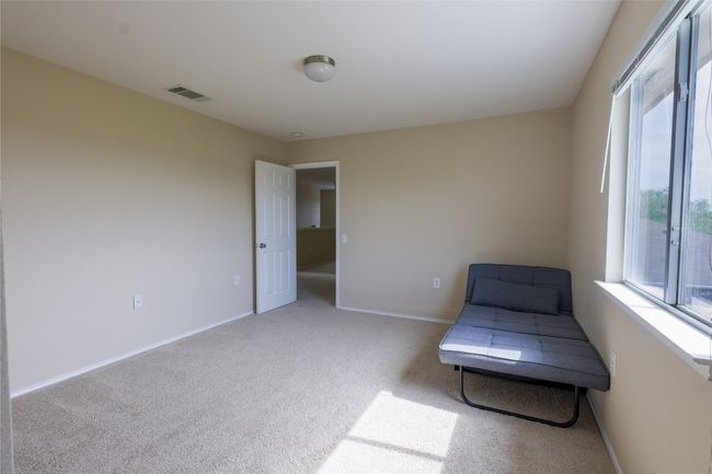 Bedroom #3, with lots of natural light | Image 16