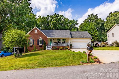 173 Ruthaven Dr, Bessemer City, NC, 28016-9702 | Card Image